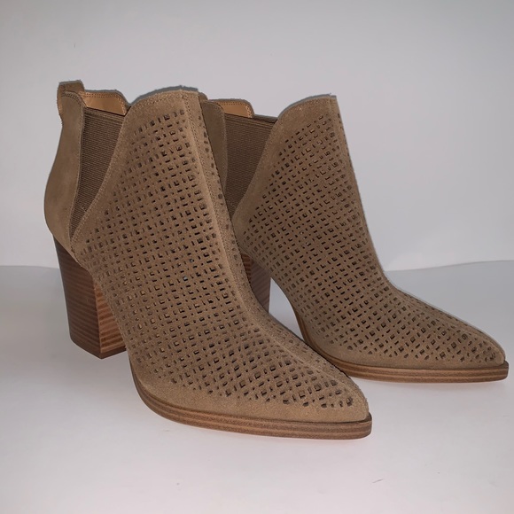 Marc Fisher Ankle Booties Arwen Heeled Size 10 - Picture 2 of 13
